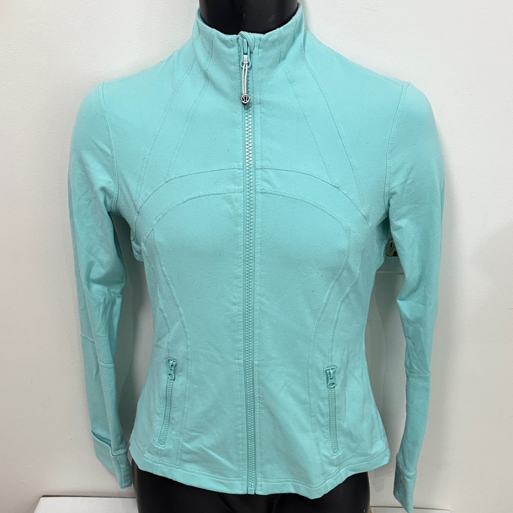 Lululemon Athletica Women's Aqua Zip-Up